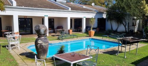 Old Place House | B My Guest