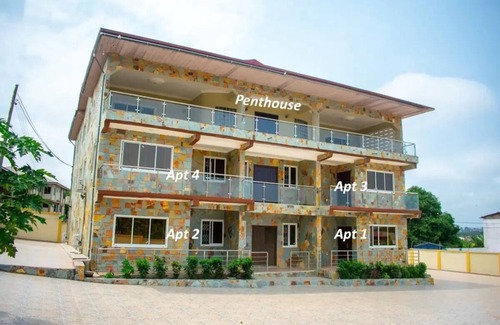 Cape Coast House | B's Classic and Cozy - Apt #4
