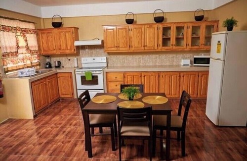 Carnbee Apartment | B's Guest House