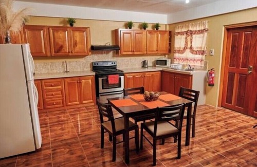 Carnbee Apartment | B's Guest House