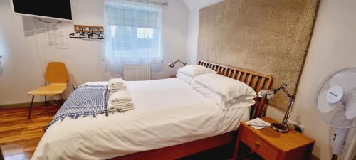 Stow-on-the-Wold House | B - Simply Rooms