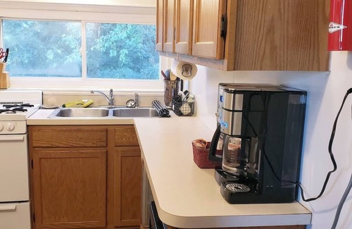 Bloomington Apartment | B-town Cozy Quarters
