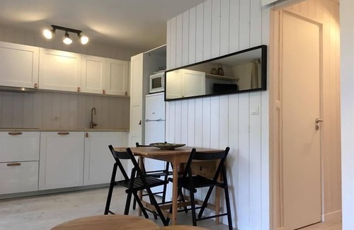Piraillan Apartment | B03 - Decorative apartment - Canon center terrace - Parking pool
