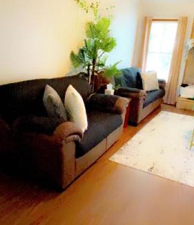 Fayetteville House | B1 Guest House