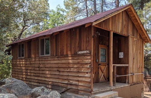 Prescott Cabin | B1 National Forest Glamping Basketball & Gagaball