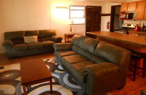 Glenwood Springs Apartment | B1