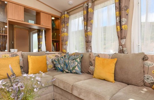 Mynytho Ski Chalet | B12, Tal y Fan in the beautiful Pwllheli