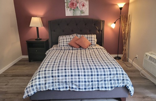 Pico - Robertson Hotel | (B1820) 2 Bedroom Studio Apartments