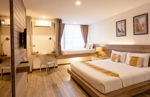 Nong Bon Hotel | B2 Bangna Premier Hotel