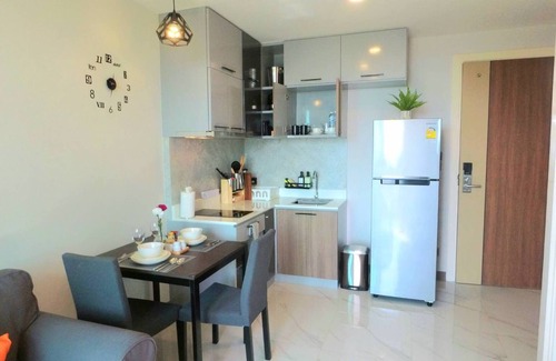 Ao Nang Apartment | B202-Hi-Ended Sea View 1 Bedroom 300 meters walk to Ao Nang Beach