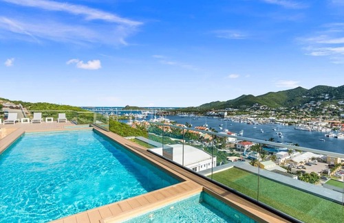 Cay Bay Apartment | B253 - Incredible Top Floor Lagoon Views