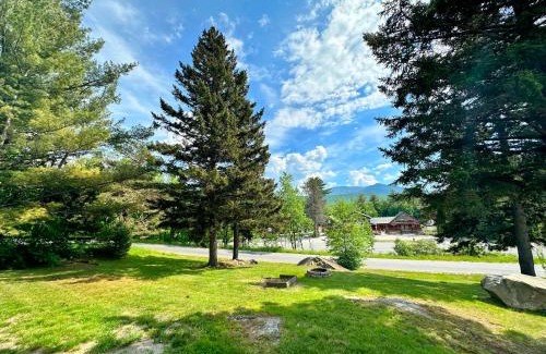 Twin Mountain Villa | B3 NEW Awesome Tiny Home with AC Mountain Views Minutes to Skiing Hiking Attractions