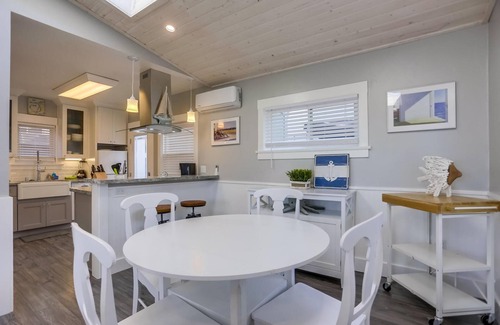 Village of La Jolla House | B5298 Casa del Sol - La Jolla
