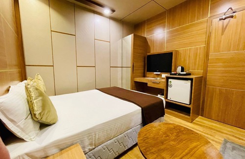 Central Chennai Hotel | B8 HOTEL