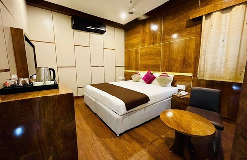 Central Chennai Hotel | B8 HOTEL