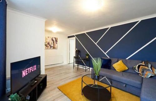 Olton House | B92-HS2-NEC-BHX-Contractor's-guests welcome