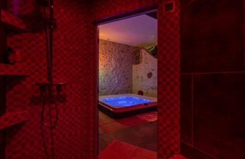 Etigny Apartment | Ba'Cam Spa - Romance, Spa, Jacuzzi & Sauna