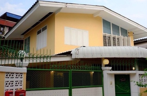 Bangkok Yai House | Baan Arun, Bangkok, Thailand