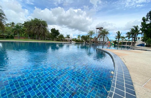 Huai Yai Villa | BAAN DUSIT PATTAYA PARK VILLA with water park