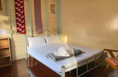 Bang Phra House | Baan Jaidee Guesthouse