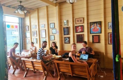 Bang Phra House | Baan Jaidee Guesthouse