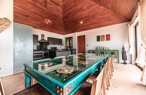 Bophut House | Baan Ling Noi sea view 4 bedrooms