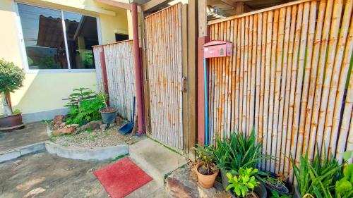Khao Tao House | Baan Nokkamin Seaside in Hua Hin - บ้านนกขมิ้นซีไซด์ หัวหิน