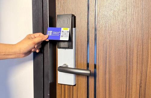 Mueang Samut Prakan District Apartment | Baan Paknam Budget Hotel