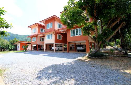 Phaya Yen House | Baan Pordee Homestay