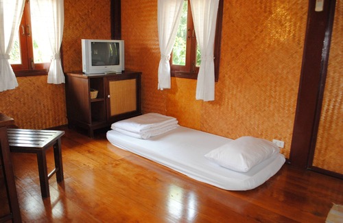 Si Prachan Hotel | Baan Thai Resort