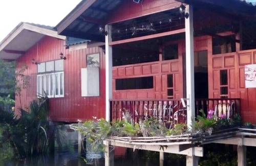 Amphawa House | Baanbon Homestay