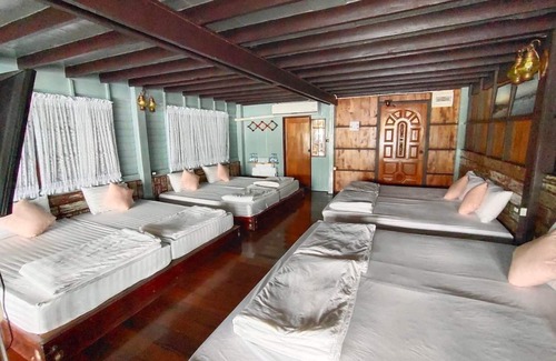 Klaeng House | Baanchansamut Homestay