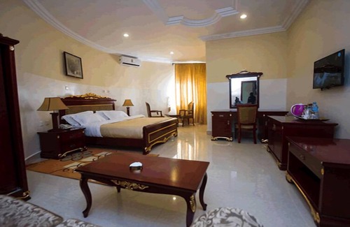 Kano Hotel | Babale Suites