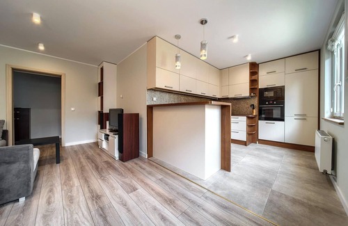 Krzyki Apartment | Babiego Lata Spacious Apartment