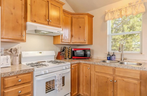 West Yellowstone House | Baby Bear Cabin - Roam Property Management