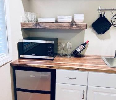 Corvallis Apartment | Baby Bella- w/concierge laundry service