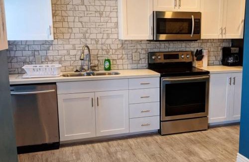 Price Apartment | Baby Blue Sky - Price 2bd - Newly remodeled - nearby trails