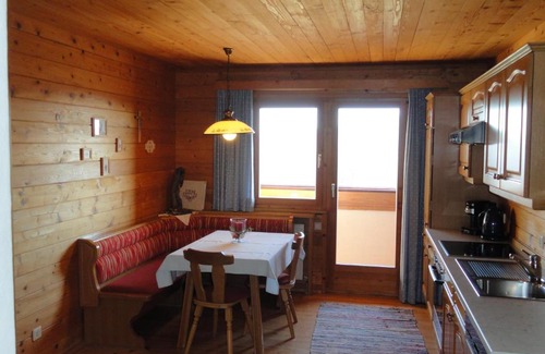 Seeham House | Baby- und Kinderhof Aicherbauer