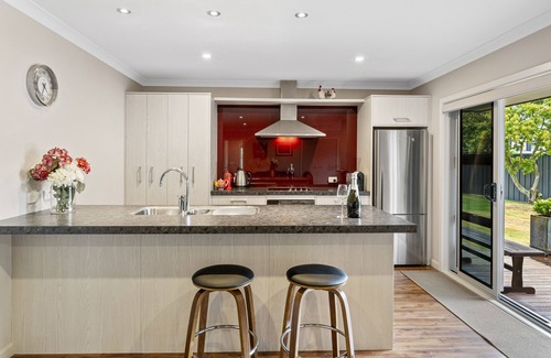 Kinloch House | Bach 32 - Taupo Holiday Home