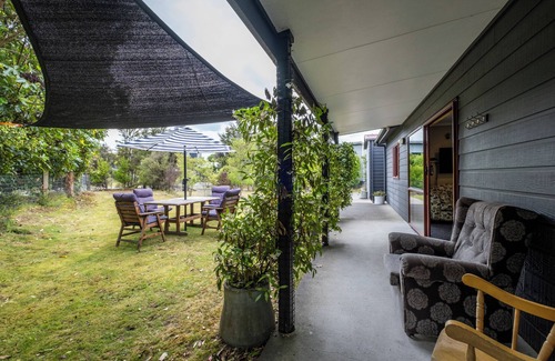 Kuratau House | Bach Noir - Kuratau Holiday Home