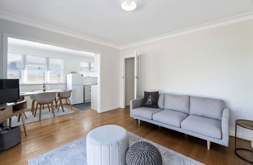 Mount Maunganui House | Bach on Pitau - Mt Maunganui Holiday Home