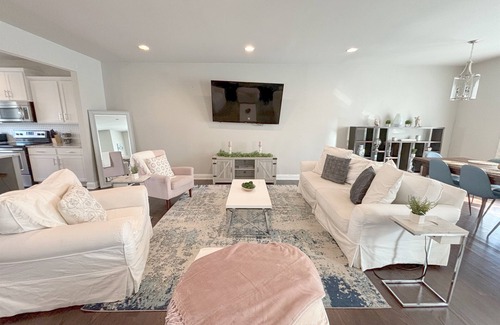 Cleveland Park House | Bachelorette Heaven in Nashville TN, Superhost