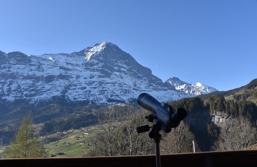 Grindelwald Apartment | Bachsbort - everything you could wish for, panoramic views, swimming pool, Jacuzzi.