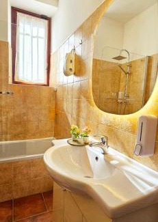 San Pellegrino Terme Apartment | Baciati dal Sole-Self check-in