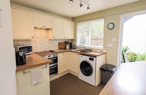 Kirkby Lonsdale Cottage | BACK COTTAGE, pet friendly, with open fire in Kirkby Lonsdale