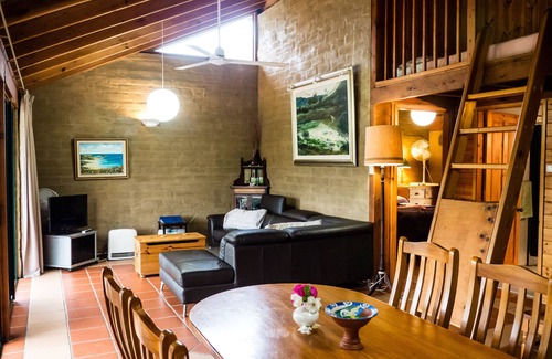 Back Forest Cottage | Back Forest Retreat Sunrise Cottage