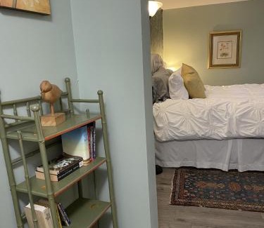 St. Albans Historic District Hotel | Back Inn Time