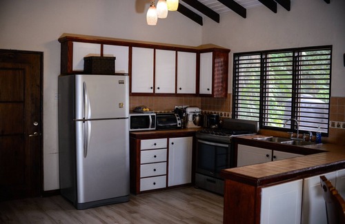 Balata Villa | Back on the market! Beautiful villa on a double lot with a pool and lush garden