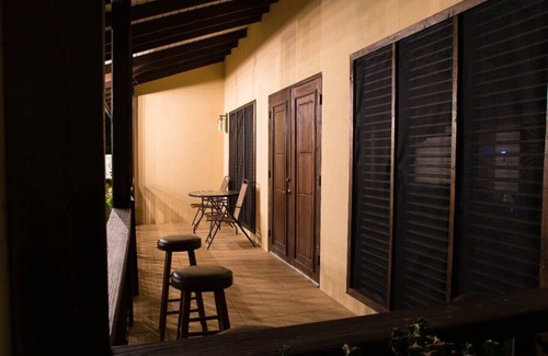 Balata Villa | Back on the market! Beautiful villa on a double lot with a pool and lush garden