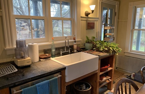 Block Island House | Back to nature, an Island artist’s cottage. available, Aug. 30-Sept. 6, ‘25!